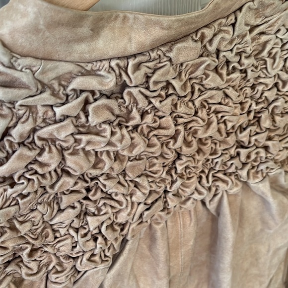 Pink metallic ruffled leather jacket - Picture 4 of 4